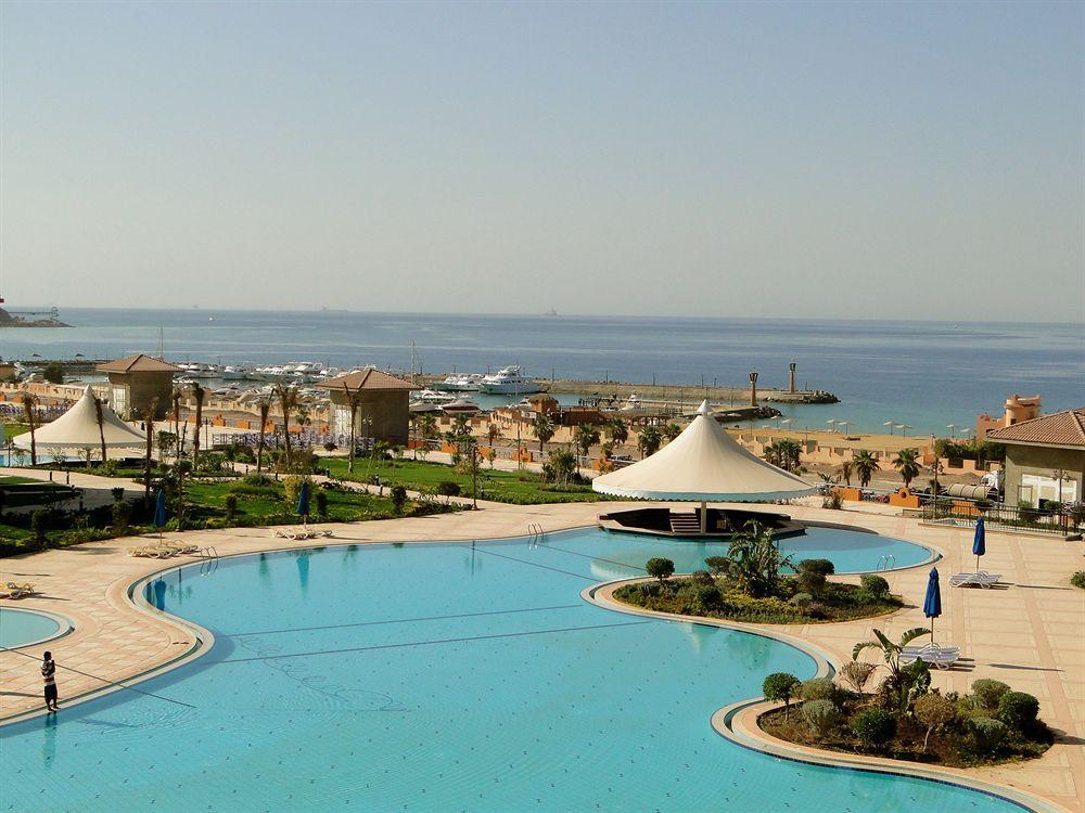 Porto Sokhna Pyramids Apartments Powered By Amer-Group Family Only Αΐν Σούχνα Εξωτερικό φωτογραφία