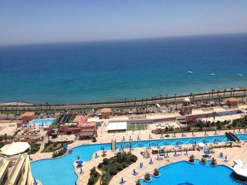 Porto Sokhna Pyramids Apartments Powered By Amer-Group Family Only Αΐν Σούχνα Εξωτερικό φωτογραφία