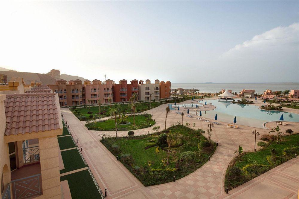 Porto Sokhna Pyramids Apartments Powered By Amer-Group Family Only Αΐν Σούχνα Εξωτερικό φωτογραφία